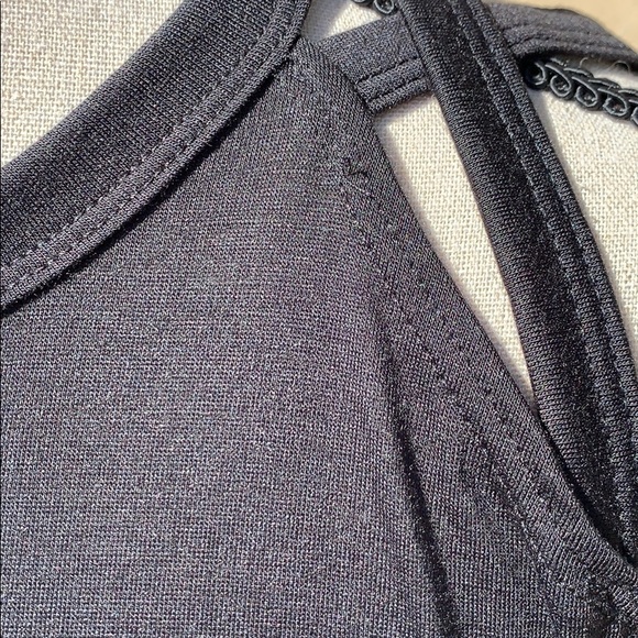 LAST 1💖BLACK COLD SHOULDER DETAIL TUNIC TOP - Picture 6 of 8